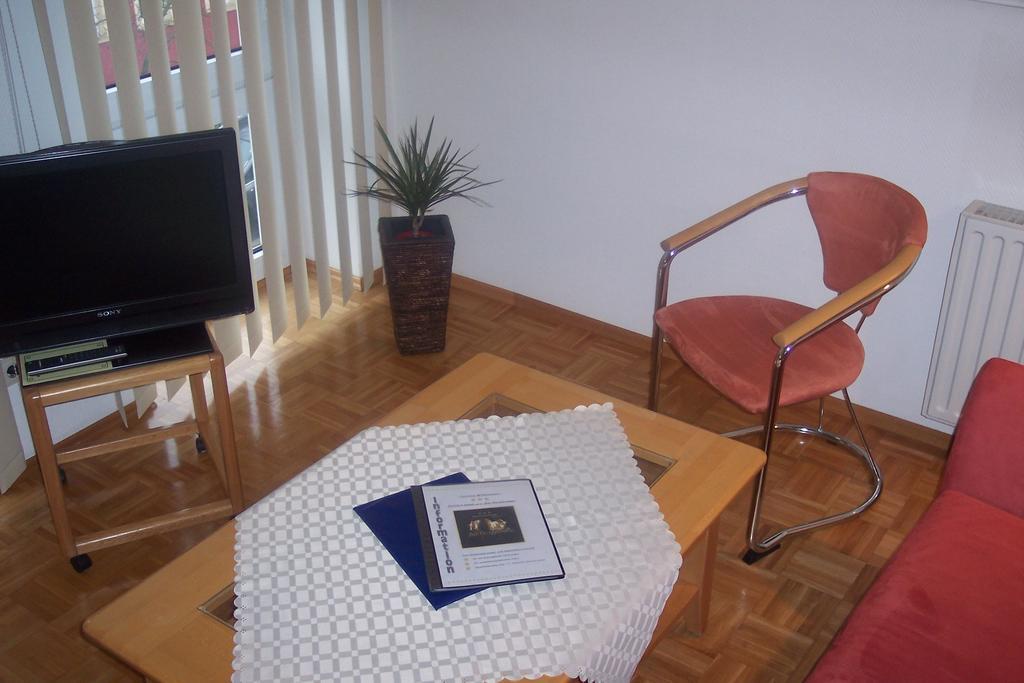 Hotel Garni Zur Bergstrasse Zwingenberg  ห้อง รูปภาพ