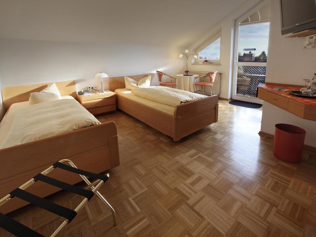 Hotel Garni Zur Bergstrasse Zwingenberg  ห้อง รูปภาพ