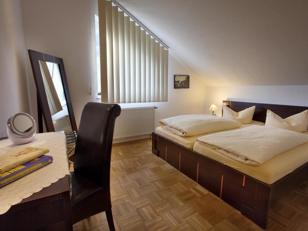 Hotel Garni Zur Bergstrasse Zwingenberg  ห้อง รูปภาพ